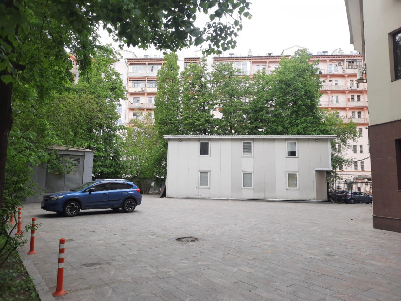 фасад дома, здание по адресу г Москва, Ленинский пр-кт, д 37 к 1 